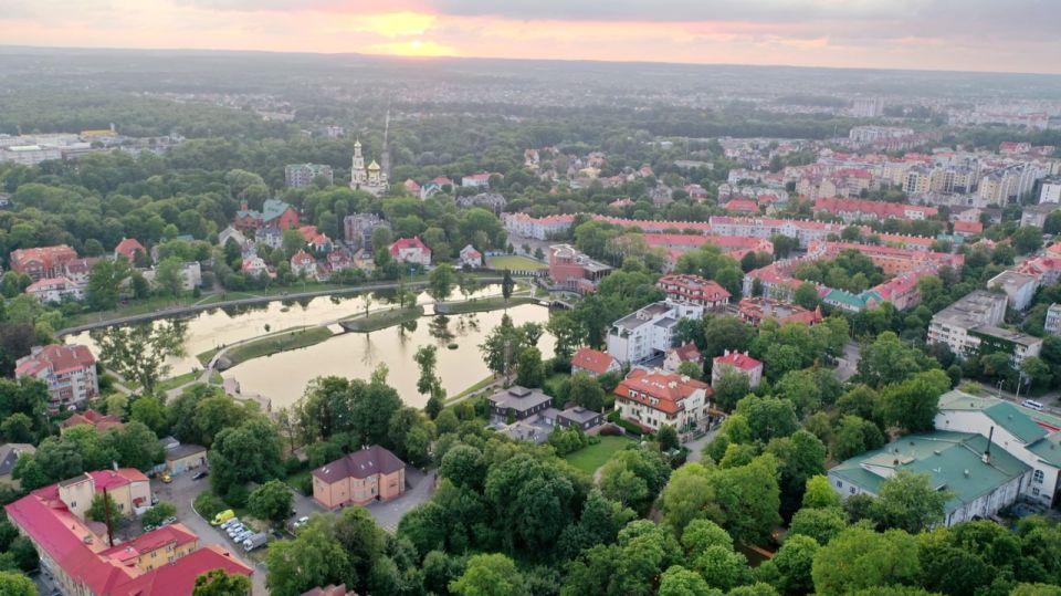 До конца года на Поплавке планируем установить 3 специальные урны с пакетиками для уборки за собаками