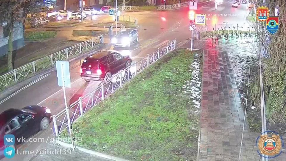 По предварительным данным, 3 декабря 2025 года в 07:20 на улице Маршала Борзова 50 в городе Калининграде 64-летний водитель автомобиля марки «Ниссан» следуя со стороны Советского проспекта в направлении улицы Осенней при...