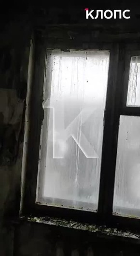 Три года под дождём: в Багратионовском округе не могут починить крышу пятиэтажки после урагана