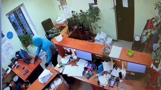 В Гурьевске Спецназ Росгвардии задержал мужчину, который напал на сотрудниц торговой компании