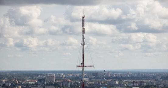 В Калининграде телебашня РТРС засияет всеми огнями в честь годовщины принятия Конституции