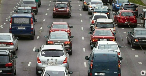 Центр Калининграда встал в пробках из-за перекрытия Гвардейского проспекта, на Донского стояли по 40 минут