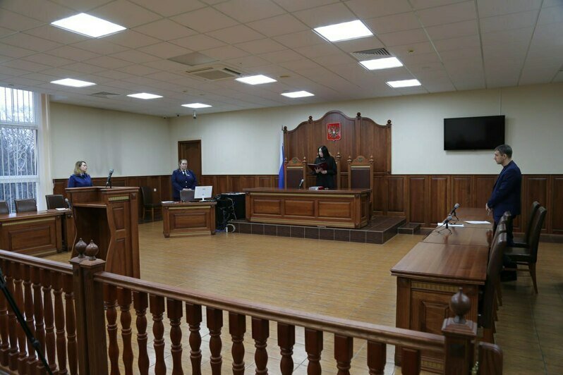 Уговаривал друга убить соседку, но погубил её 4-летнего внука: в Калининграде поджигателю из СНТ дали 22 года колонии строгого режима (видео) Уговаривал друга убить соседку, но погубил её 4-летнего внука: в Калининграде поджигателю из СНТ дали 22 года колонии строгого режима (видео)