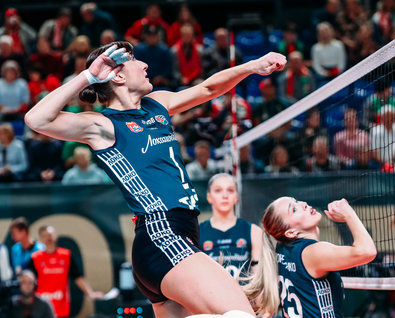 Волейболистки калининградского «Локомотива» одержали очередную победу в Суперлиге Волейболистки калининградского «Локомотива» одержали очередную победу в Суперлиге